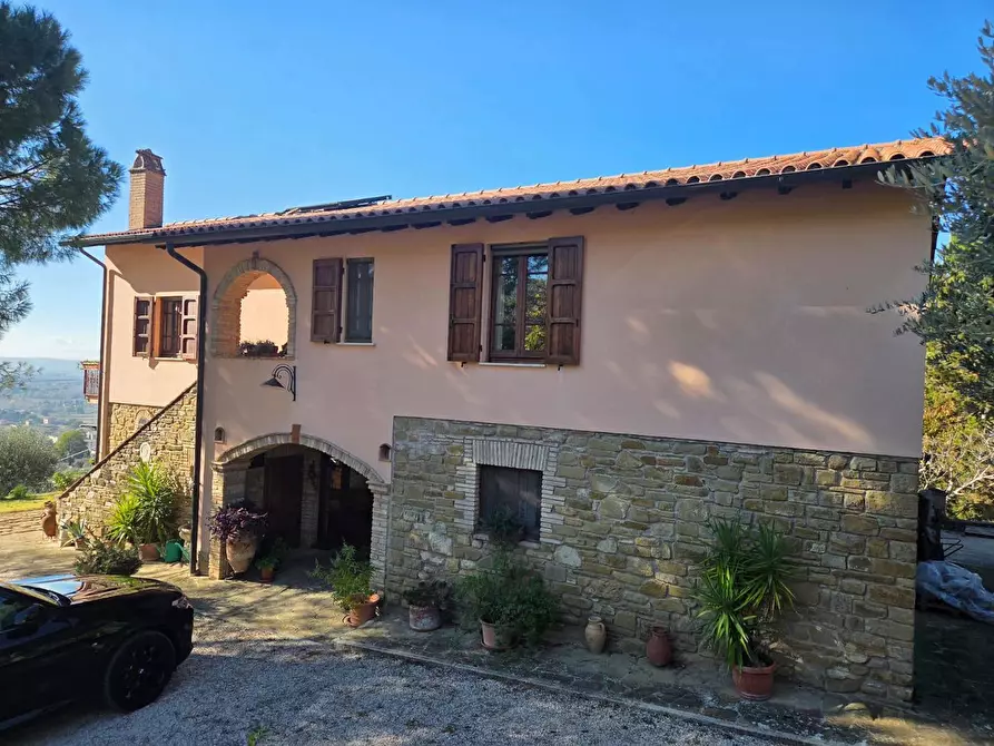 Immagine 2 di Villa in vendita  in Via Fonte Vena a Assisi