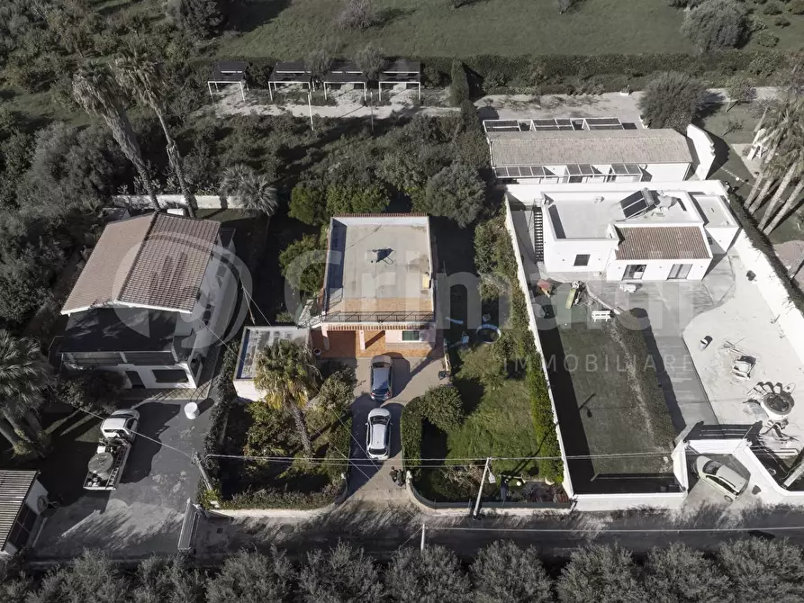 Immagine 18 di Villa in vendita  in Via Libeccio Trav.2, 6 a Avola