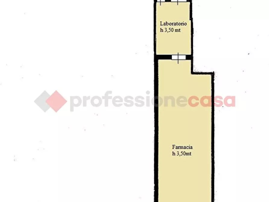 Immagine 2 di Negozio in vendita  in Via Alighieri a Nociglia