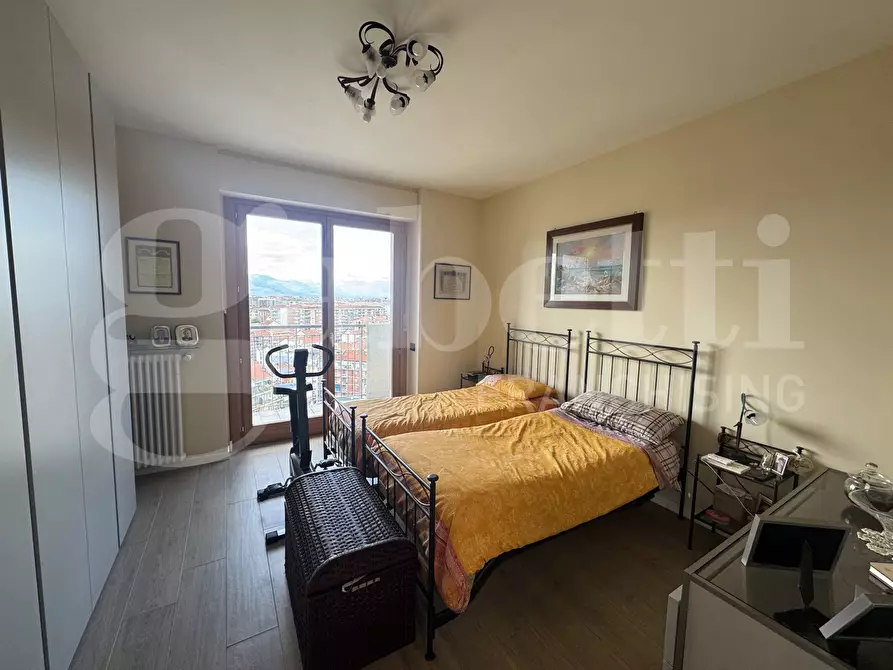 Immagine 35 di Attico in vendita  in Piazza DELLA COSTITUZIONE, 39 a Torino