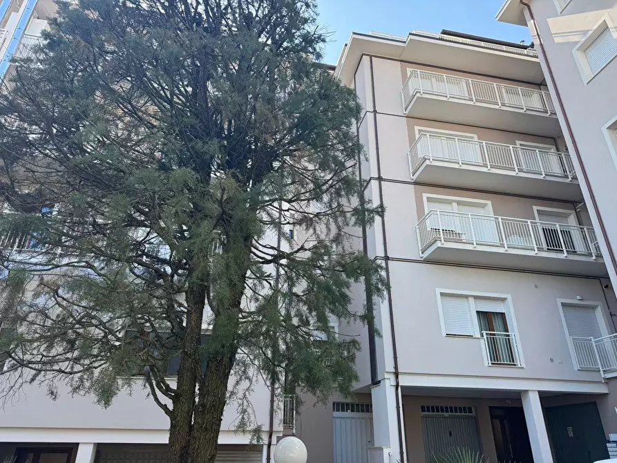 Immagine 23 di Appartamento in vendita  in Via dei Politi, 3 a Recanati