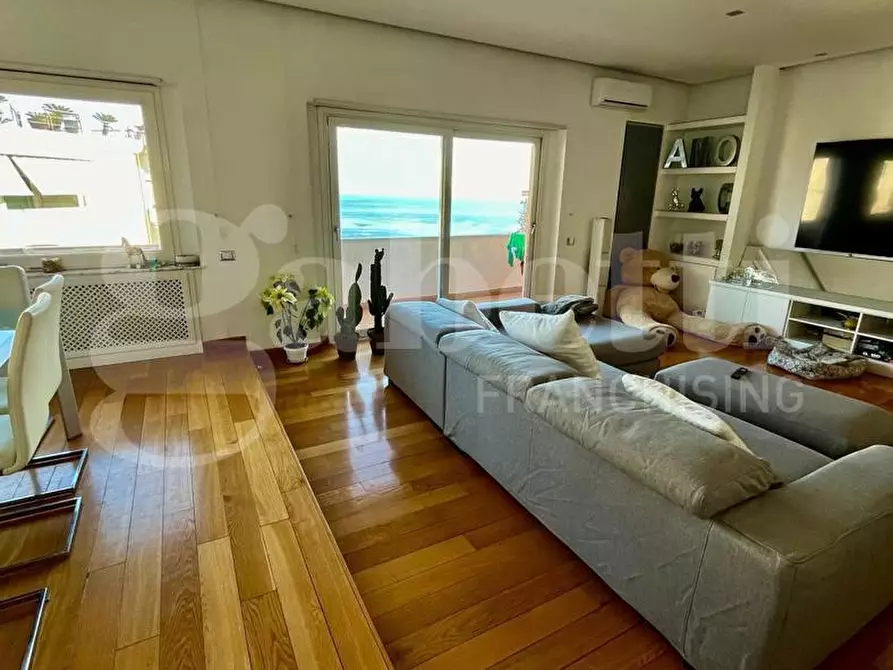 Immagine 16 di Appartamento in vendita  in Via Scipione Capece a Napoli