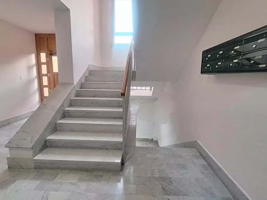 Immagine 9 di Appartamento in vendita  in Via Caprioli a Caserta