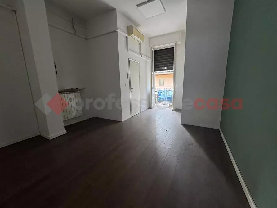 Immagine 7 di Negozio in affitto  in Via ALFIERI a Scandicci