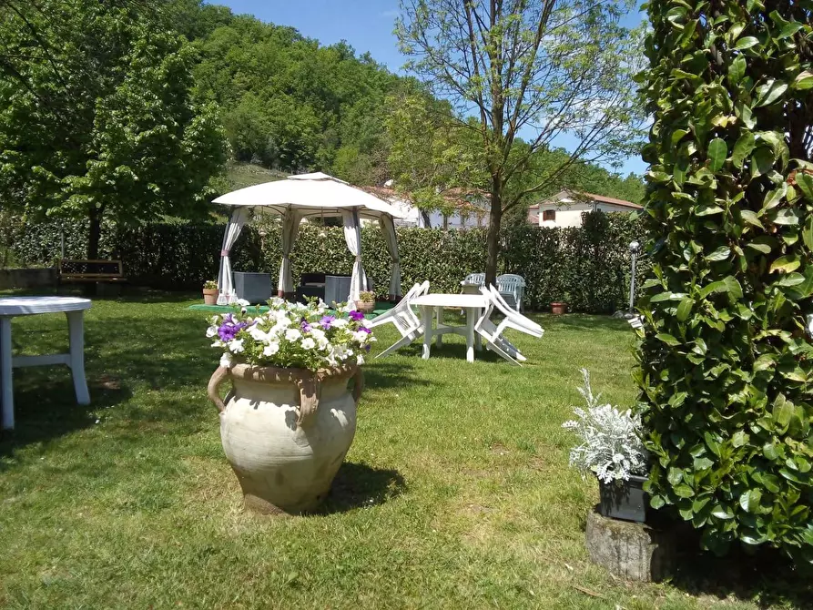 Immagine 6 di Negozio in vendita  in Via Della Fonte, snc a Fontechiari