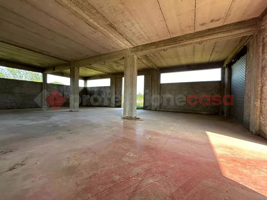 Immagine 6 di Capannone industriale in vendita  in Via di Varico, snc a Morolo