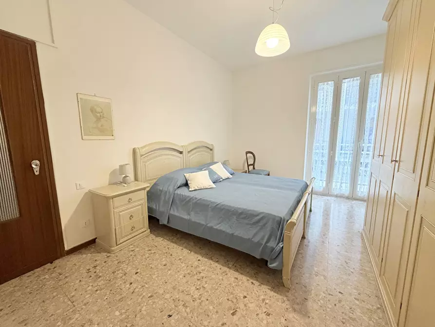Immagine 5 di Appartamento in affitto  in Via Dante a Finale Ligure