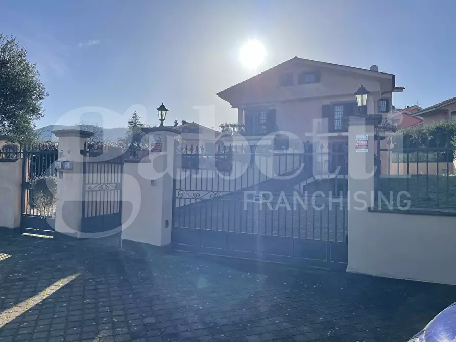 Immagine 38 di Casa bifamiliare in vendita  in Via dei Ciclamini, 25 a Rocca Di Papa