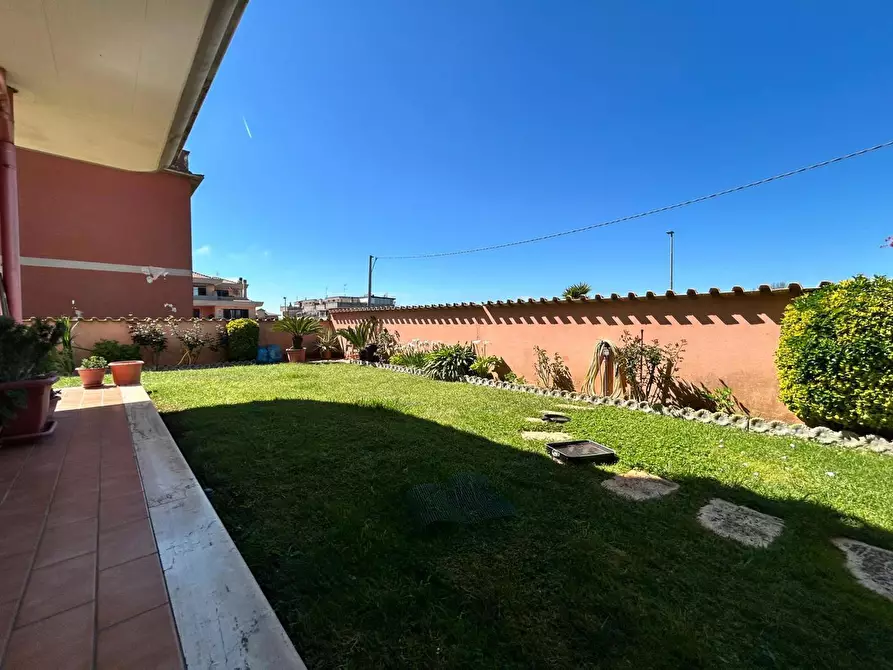 Immagine 4 di Appartamento in vendita  in Via della moletta, 3 a Ardea