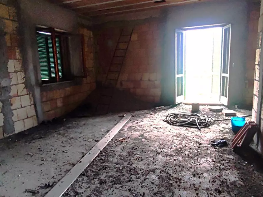 Immagine 16 di Palazzo in vendita  in LocalitÃ  TRE CROCI, SNC a San Vito Sullo Ionio