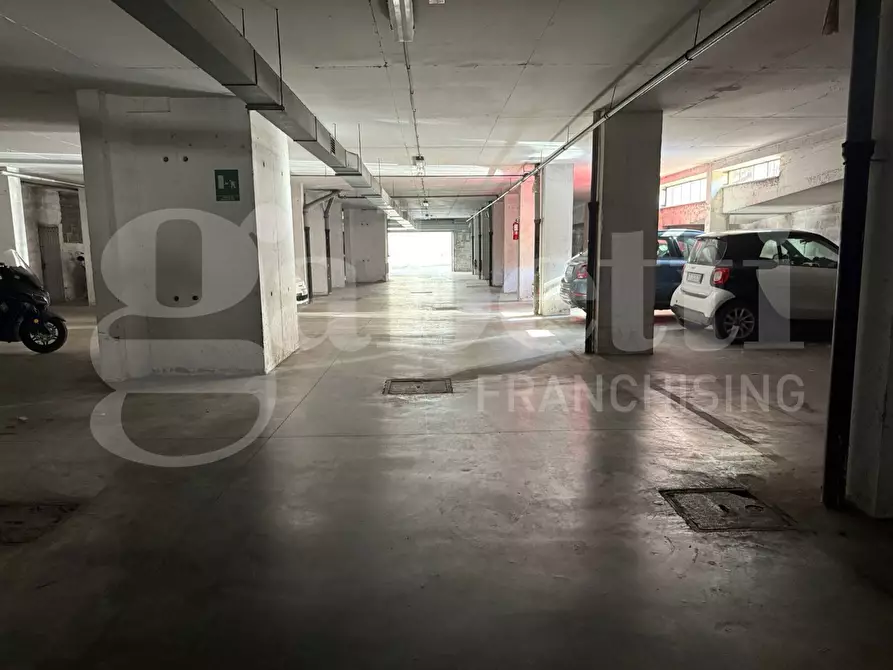 Immagine 9 di Appartamento in vendita  in Via Petrioli, 10 a Roma