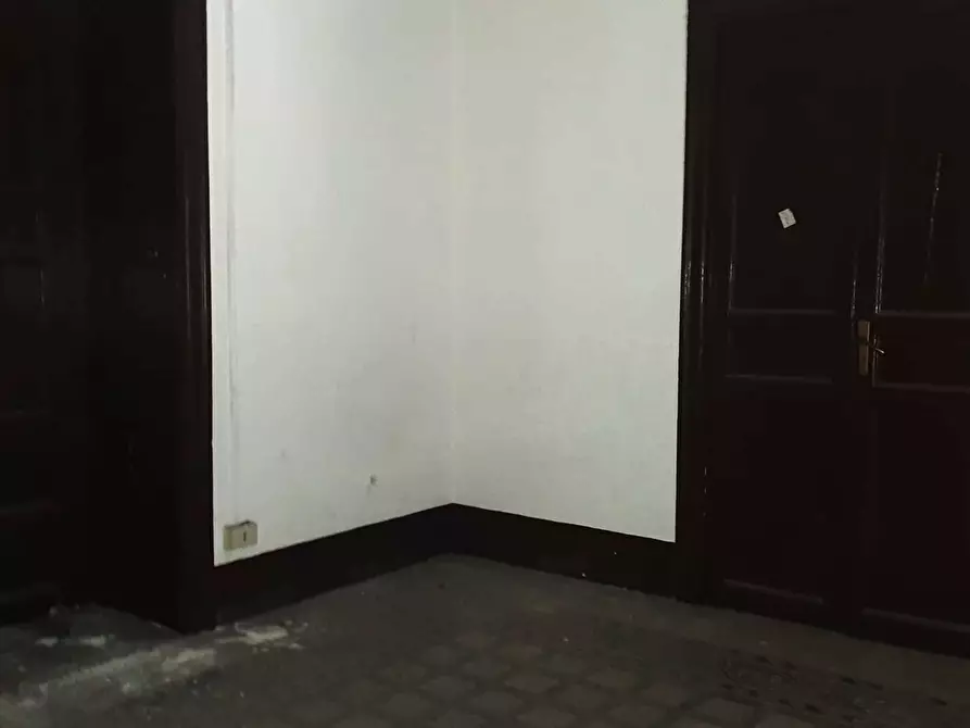 Immagine 11 di Palazzo in vendita  in Corso Tukory, 43 a Palermo