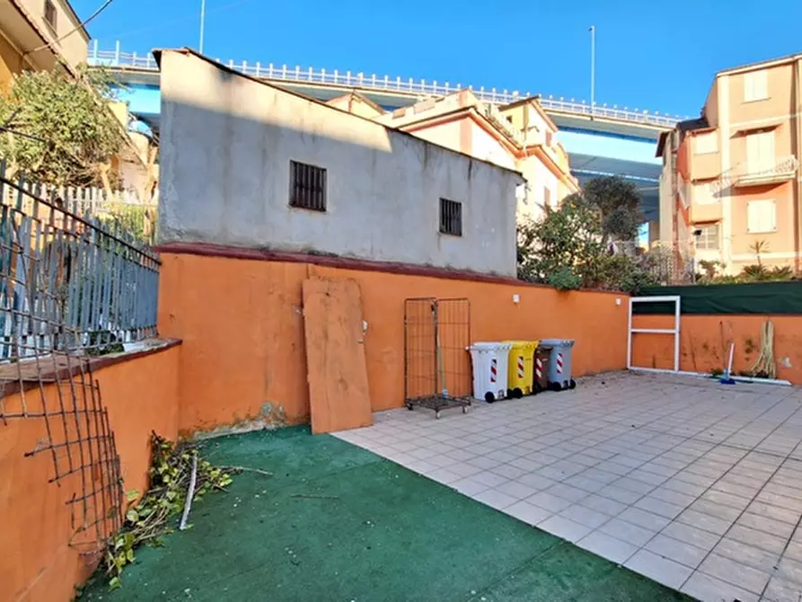 Immagine 6 di Villa in vendita  in Via Filippo Maria Briganti a Napoli