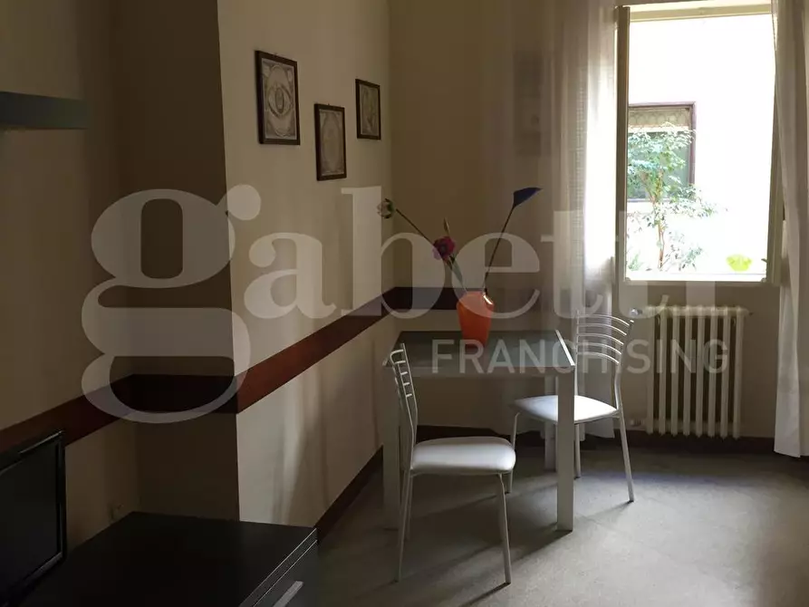 Immagine 1 di Appartamento in affitto  in Via Frisari a Bisceglie