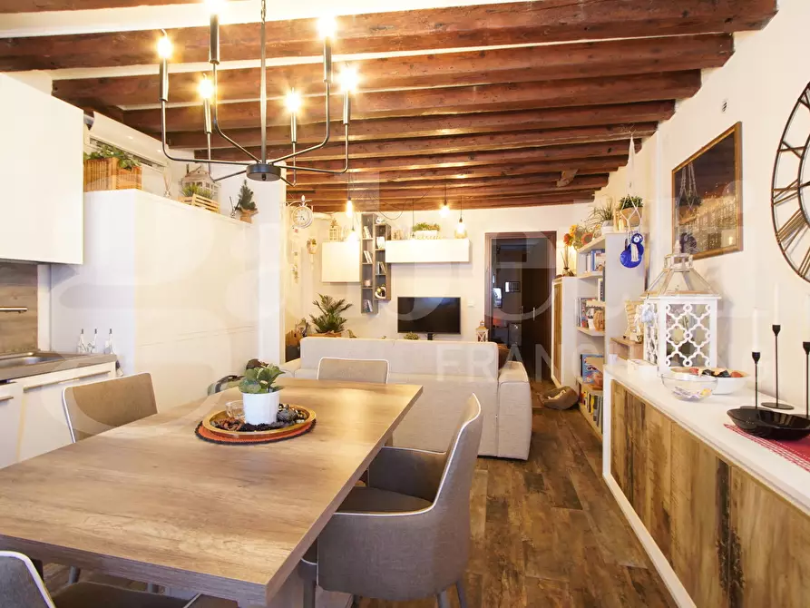 Immagine 2 di Appartamento in vendita  in Via Cannaregio, . a Venezia