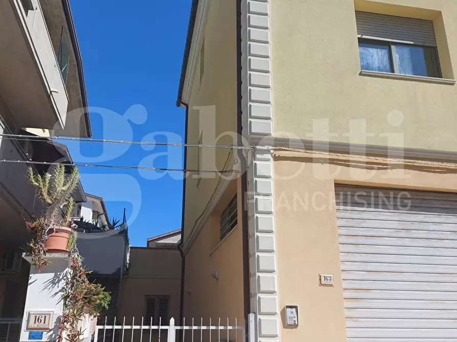 Immagine 37 di Palazzo in vendita  in Via Cesare Battisti, 163 a Alba Adriatica