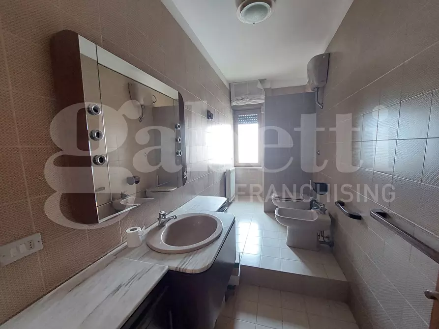 Immagine 50 di Casa quadrifamiliare in vendita  in Via Tosti, 3 a Martinsicuro