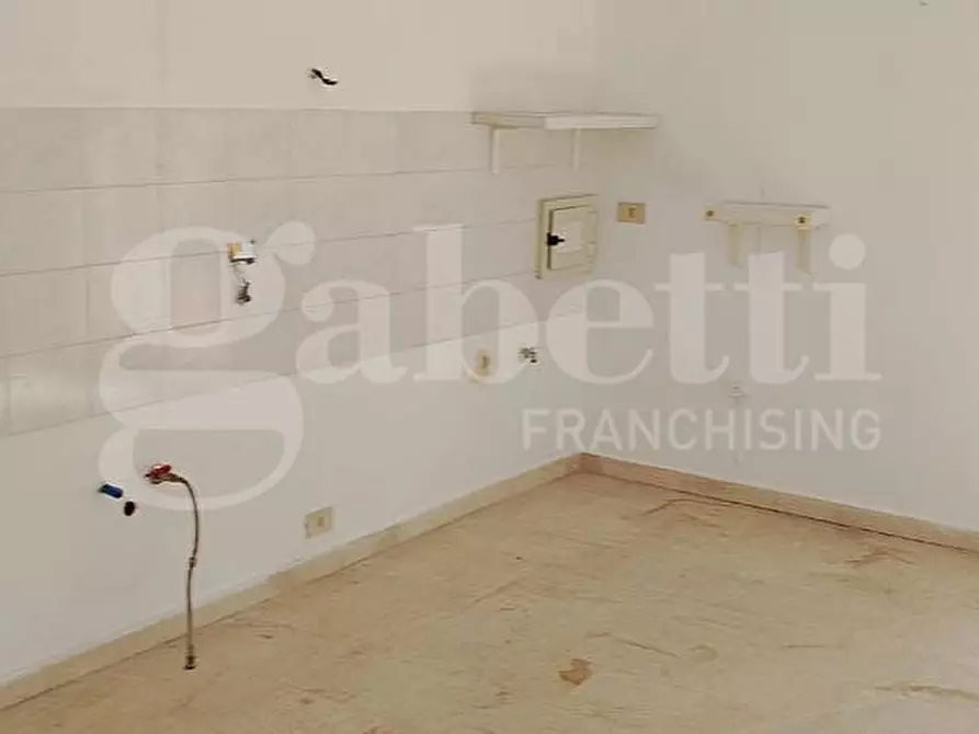 Immagine 3 di Appartamento in vendita  in Via Oreto a Palermo