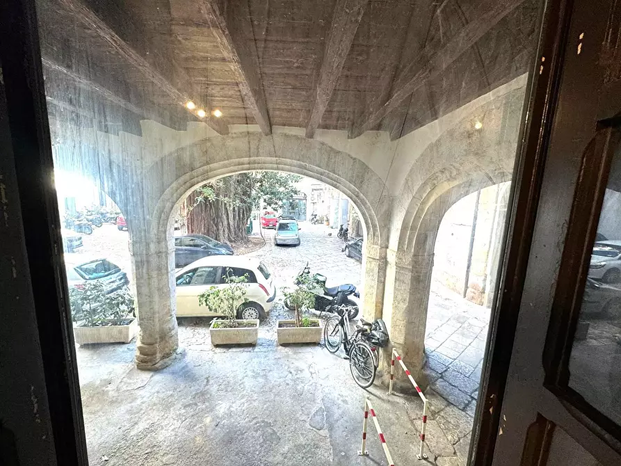 Immagine 10 di Negozio in affitto  in Piazza Meli, 5 a Palermo
