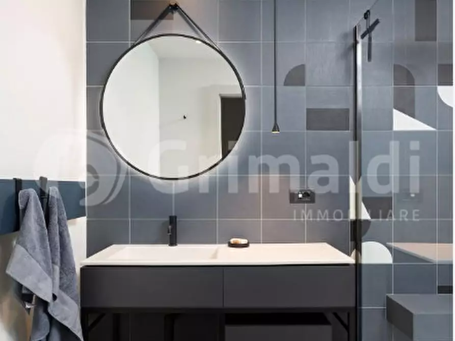 Immagine 7 di Appartamento in vendita  in Via Cenisio a Milano