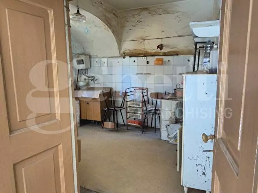 Immagine 13 di Appartamento in vendita  in Piazza Ernesto Cesaro, 13 a Torre Annunziata