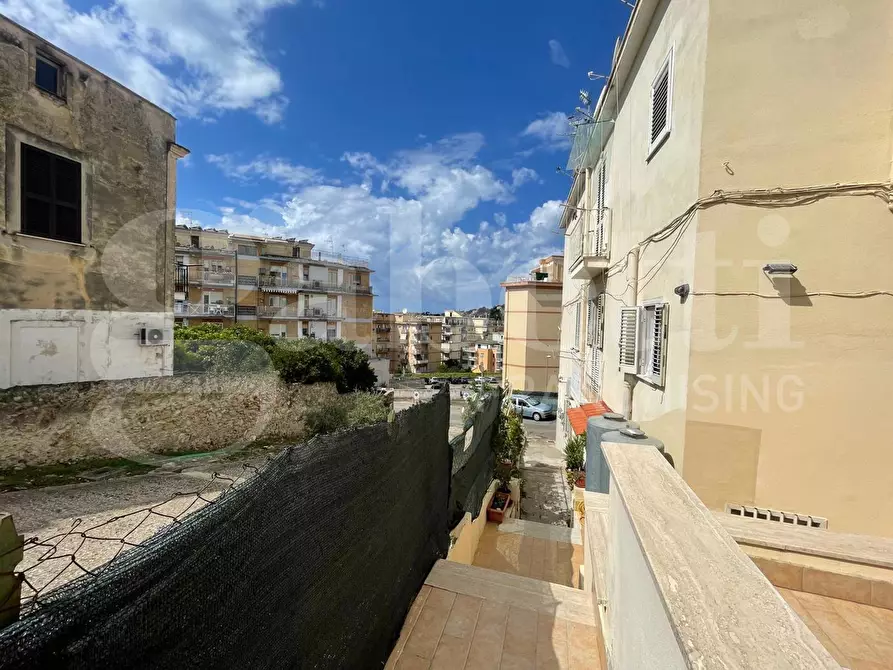 Immagine 17 di Magazzino in vendita  in Via Atratina, 99 a Gaeta