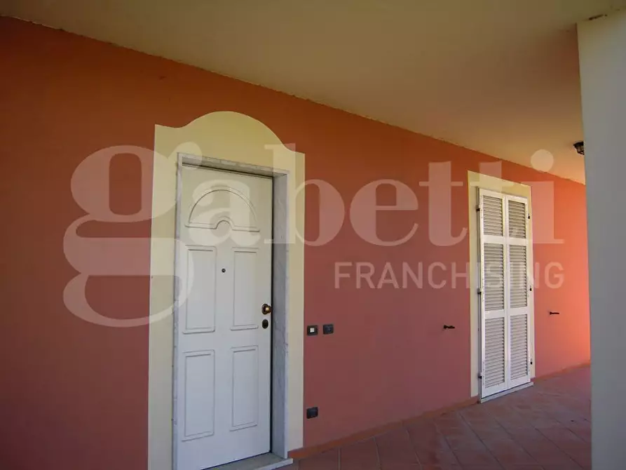 Immagine 4 di Villa in vendita  in Via xxv aprile, 10 a Sarzana