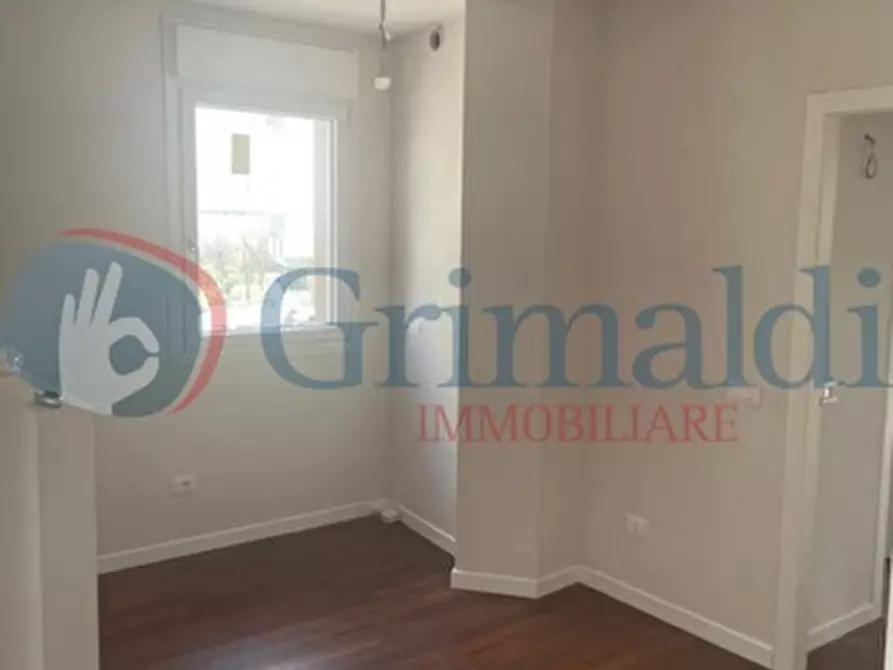 Immagine 6 di Appartamento in vendita  in Piazza attias a Livorno