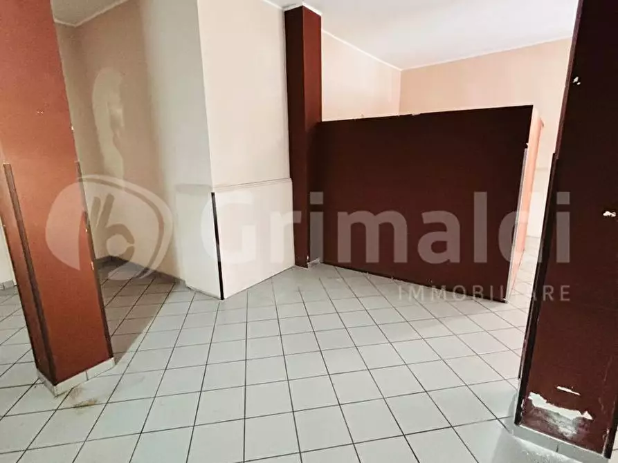 Immagine 4 di Negozio in affitto  in Via PIETRO NOVELLI a Siracusa