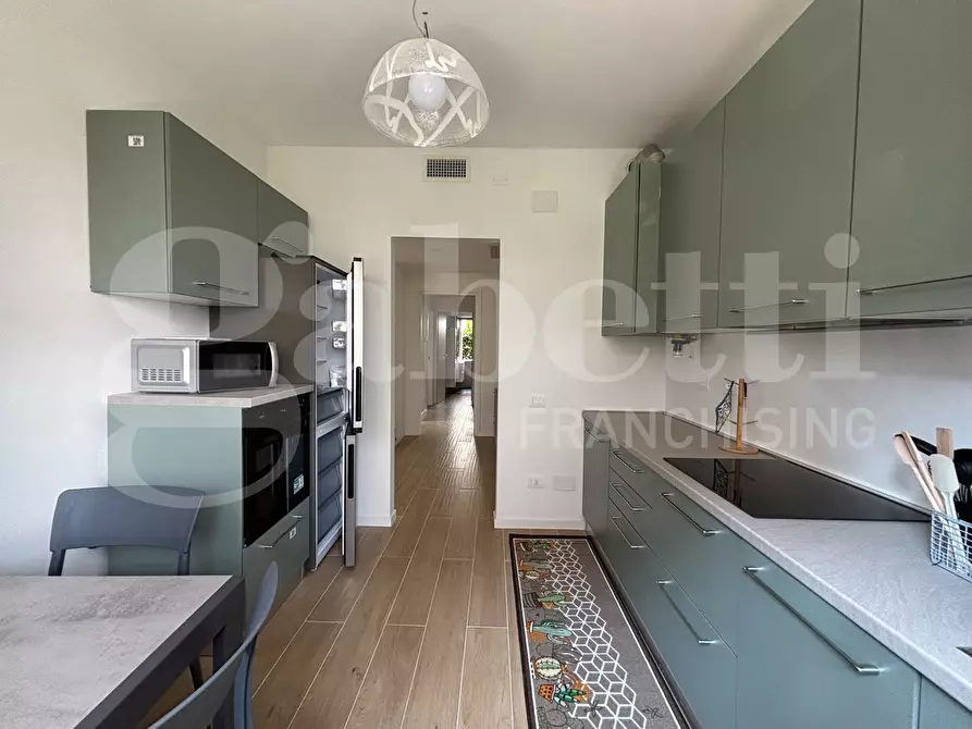 Immagine 5 di Appartamento in affitto  in Via Sansovino, . a Venezia
