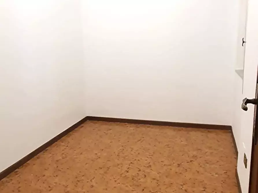 Immagine 13 di Appartamento in vendita  in Largo Giangiacomo Carissimi, 4 a Palermo