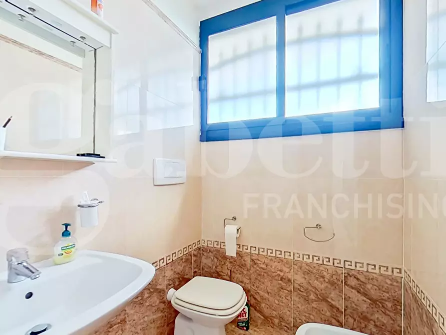 Immagine 36 di Villa in vendita  in Via dei cavalli marini VISTA MARE, 108 a Ardea