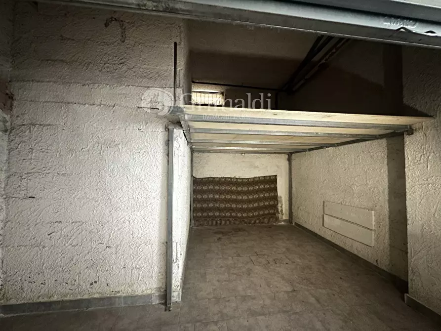 Immagine 10 di Box auto in affitto  in Via Palladio, 12 a Acerra