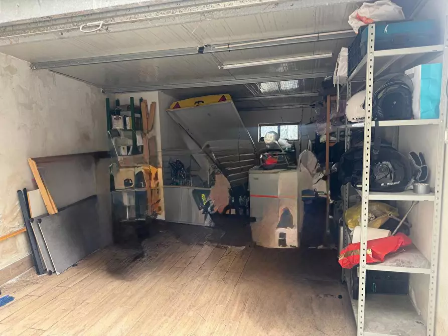 Immagine 41 di Appartamento in vendita  in Via Cupa San Pietro, 11 a Torre Del Greco