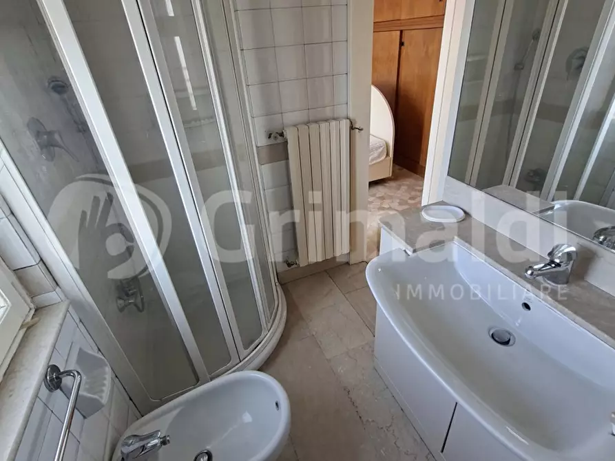 Immagine 8 di Appartamento in affitto  in Viale Romagna, 11 a Milano