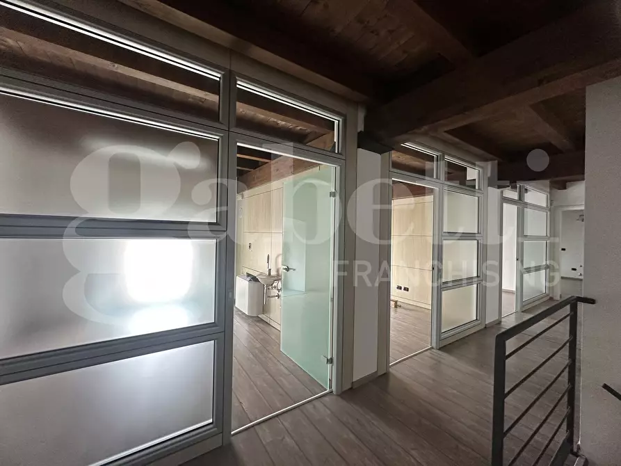 Immagine 6 di Attività commerciale in affitto  in Via Roma, 20 a Albese Con Cassano