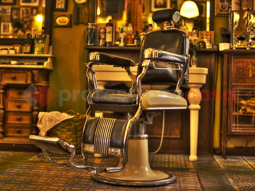 Immagine 25 di Negozio in vendita  in Via Del Gallitello, SNC a Potenza