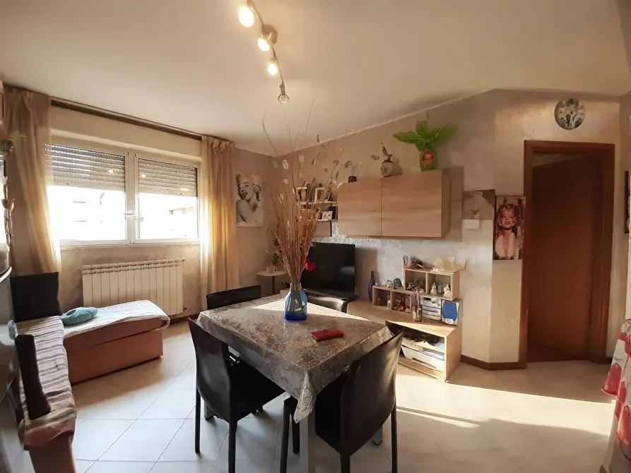 Immagine 9 di Appartamento in vendita  in Via NAPOLI, SC a Legnano