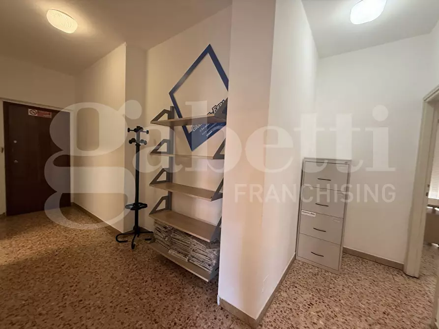 Immagine 14 di Ufficio in affitto  in Corso xxv aprile, 15 a Erba