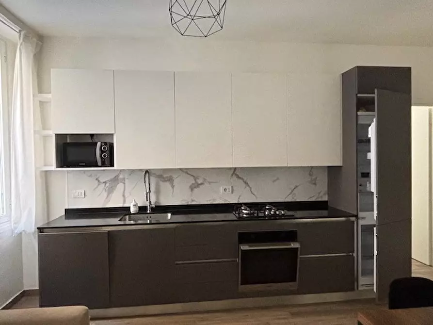 Immagine 6 di Appartamento in affitto  in Via Friuli, 80 a Milano