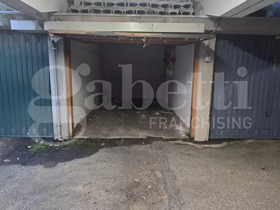 Immagine 11 di Box auto in vendita  in Via sibellius, 16 a Milano