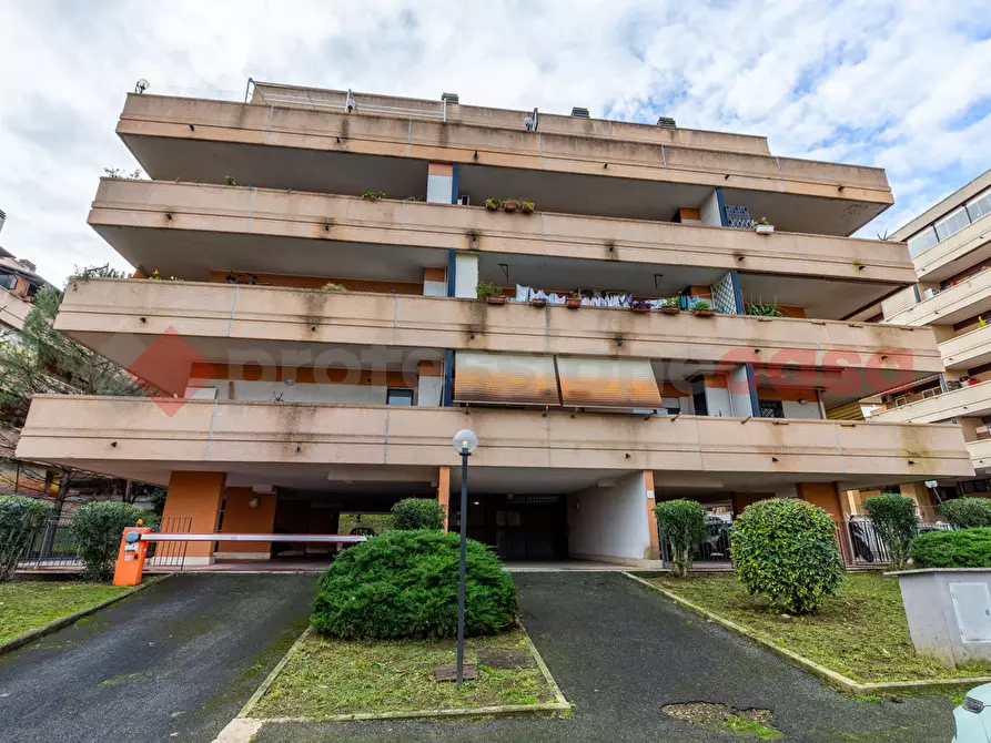 Immagine 2 di Appartamento in vendita  in Via Umberto Puppini a Roma