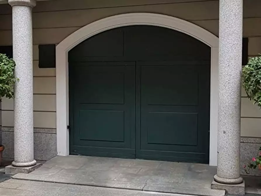 Immagine 1 di Box auto in vendita  in Corso di porta Romana, 55 a Milano