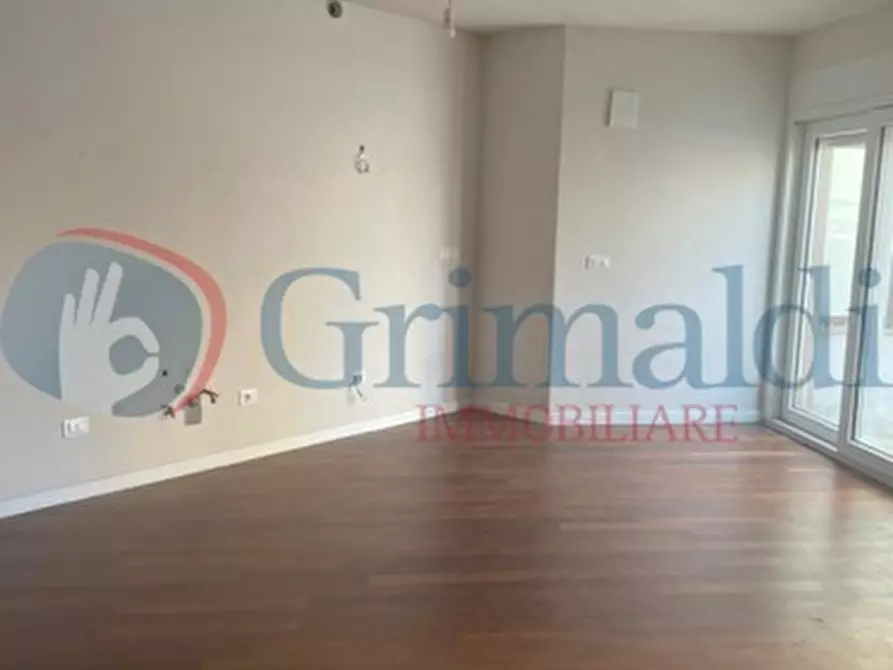 Immagine 3 di Appartamento in vendita  in Piazza attias a Livorno