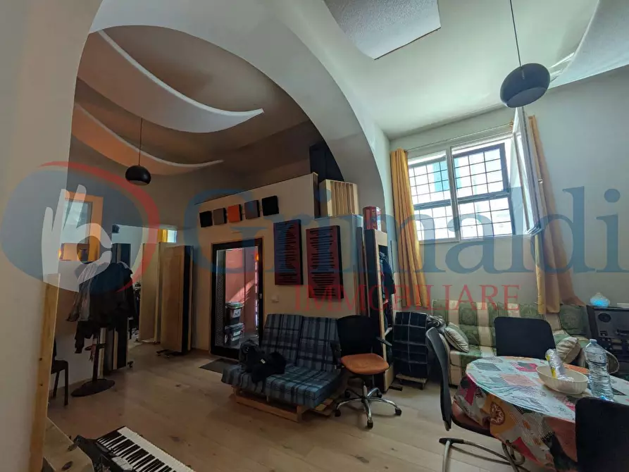 Immagine 14 di Magazzino in vendita  in Via del Testaio a Livorno