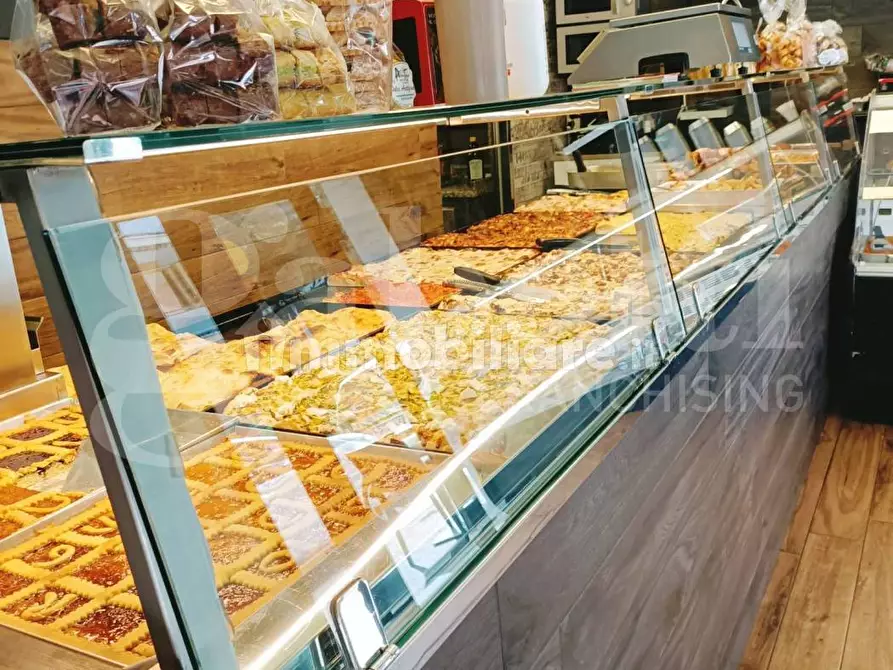 Immagine 30 di Bar / Ristorante in vendita  in Via Antonio Silvani, 37/39 a Roma