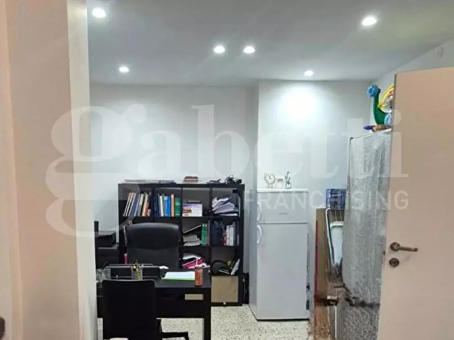 Immagine 13 di Appartamento in vendita  in Via DELLE IV GIORNATE, 37 a Torre Annunziata