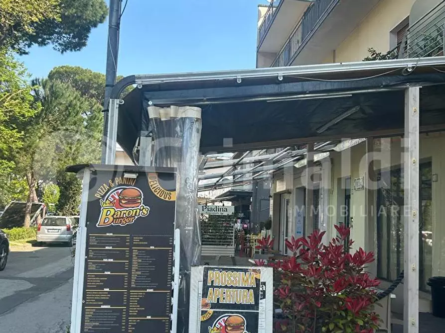 Immagine 4 di Attività commerciale in vendita  in Piazza napoli  milano marittima, 13 a Cervia