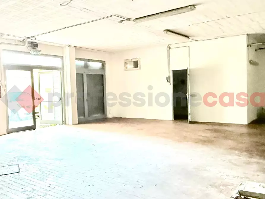 Immagine 14 di Magazzino in vendita  in Via Enrico Mattei, 22 a Bologna