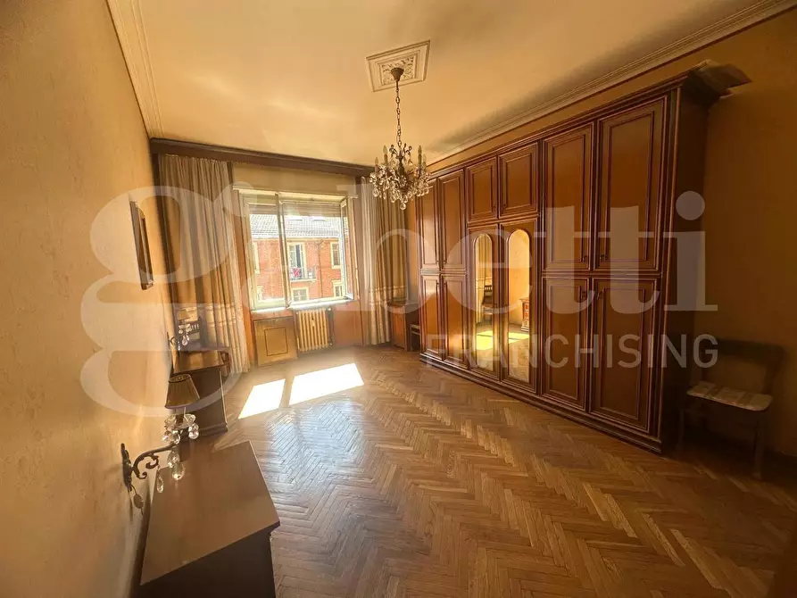 Immagine 10 di Appartamento in vendita  in Via RENATO MARTORELLI, 57 a Torino